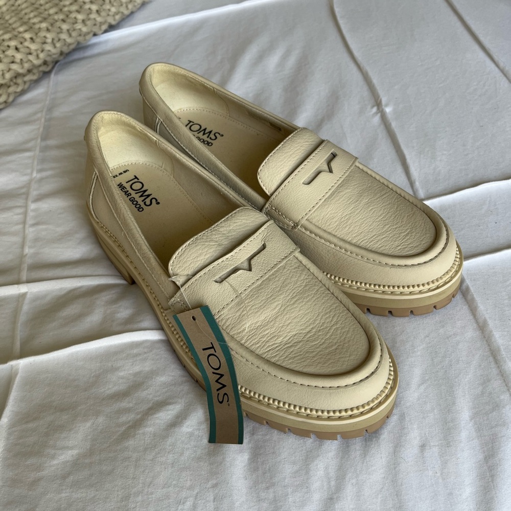 TOMS Light Sand Leather Shoes
